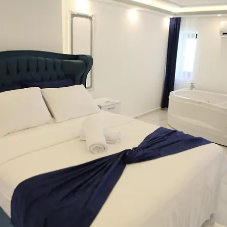 Villa Rosemary Kas فيلة